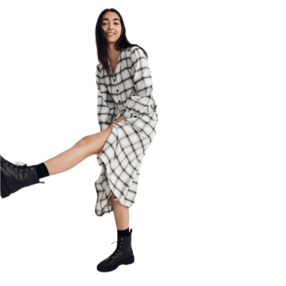 Madewell Cotton Button Up Flannel Plaid Midi Dress in Blue Multicolor - Picture 3 of 15